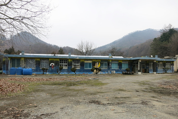 용촌초등학교 전경