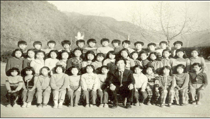 1981.2.19. 제24회 졸업사진(영춘초 동대분교).