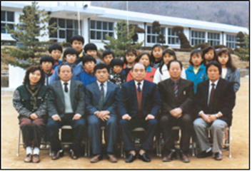 1990년 졸업사진(어상천초 연곡분교)