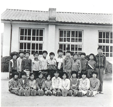 무극초등학교 사정분교장-제 38회 졸업사진